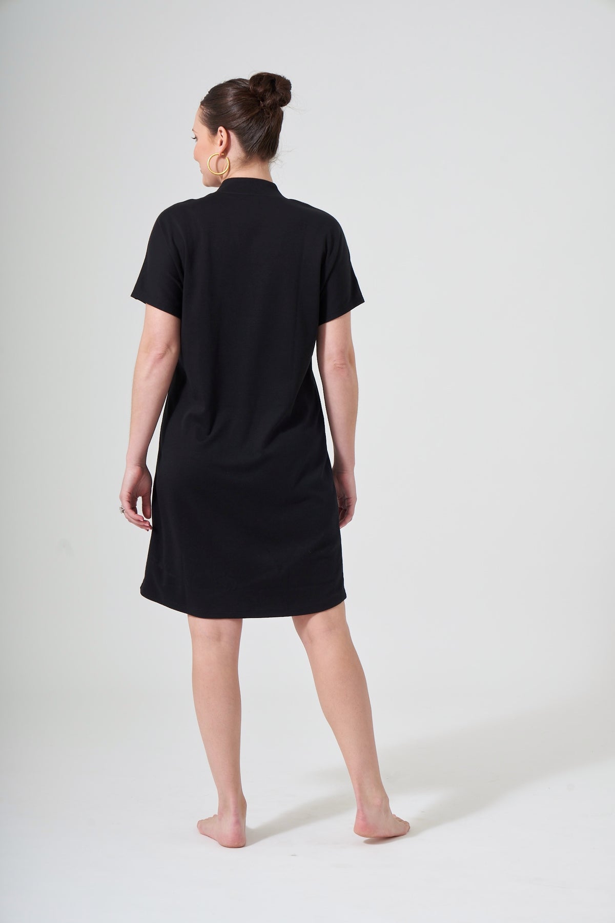 36" Short Sleeve V-Neck Dress