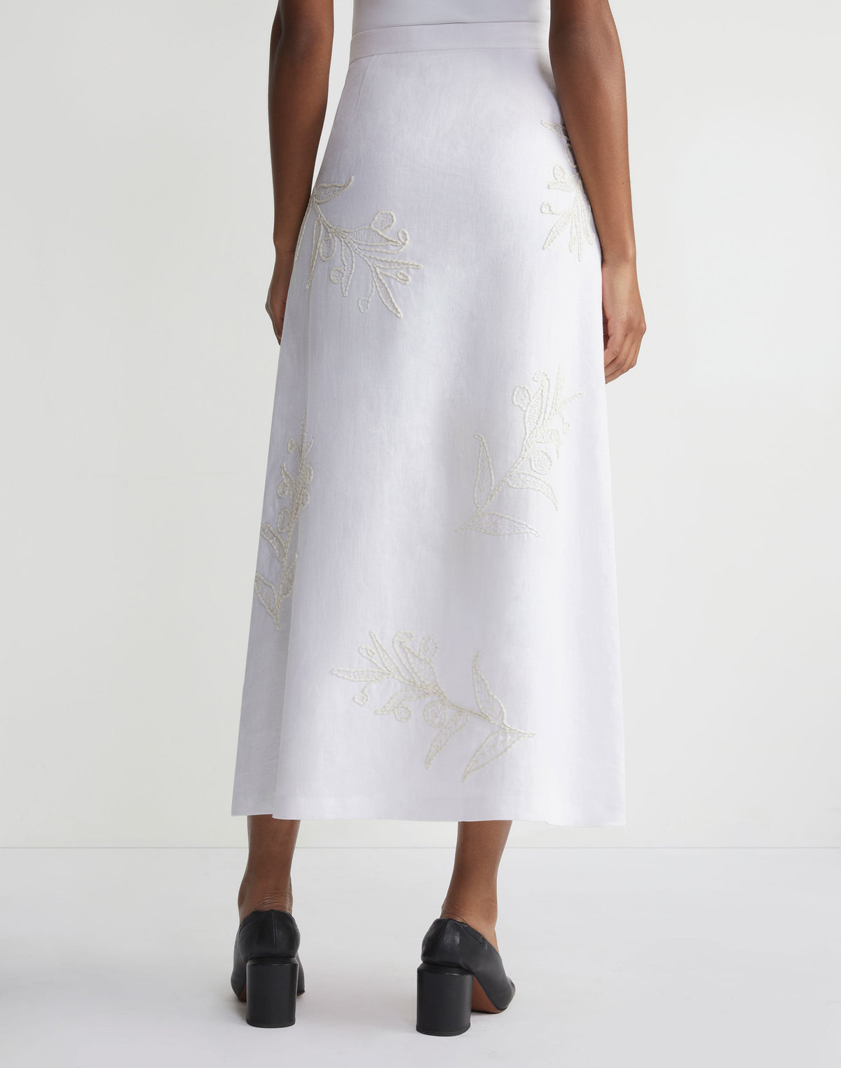 Embroidered Flora Linen Skirt