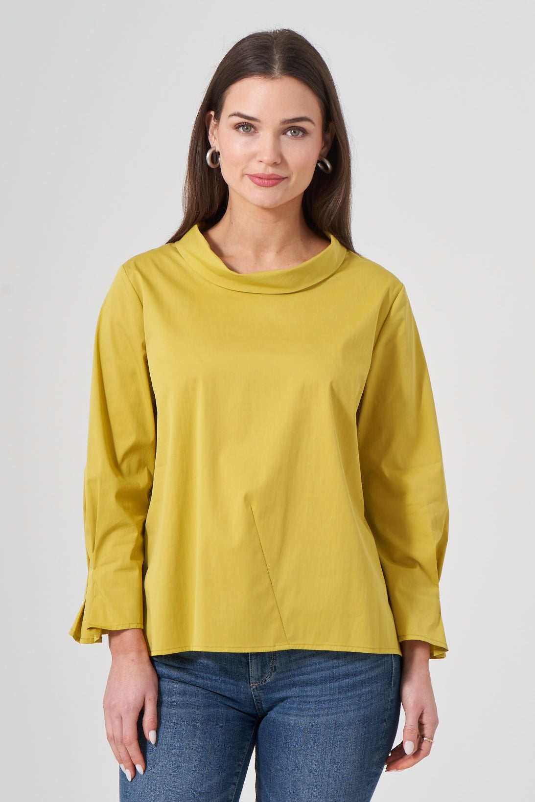 26" Folded Collar Pullover Top