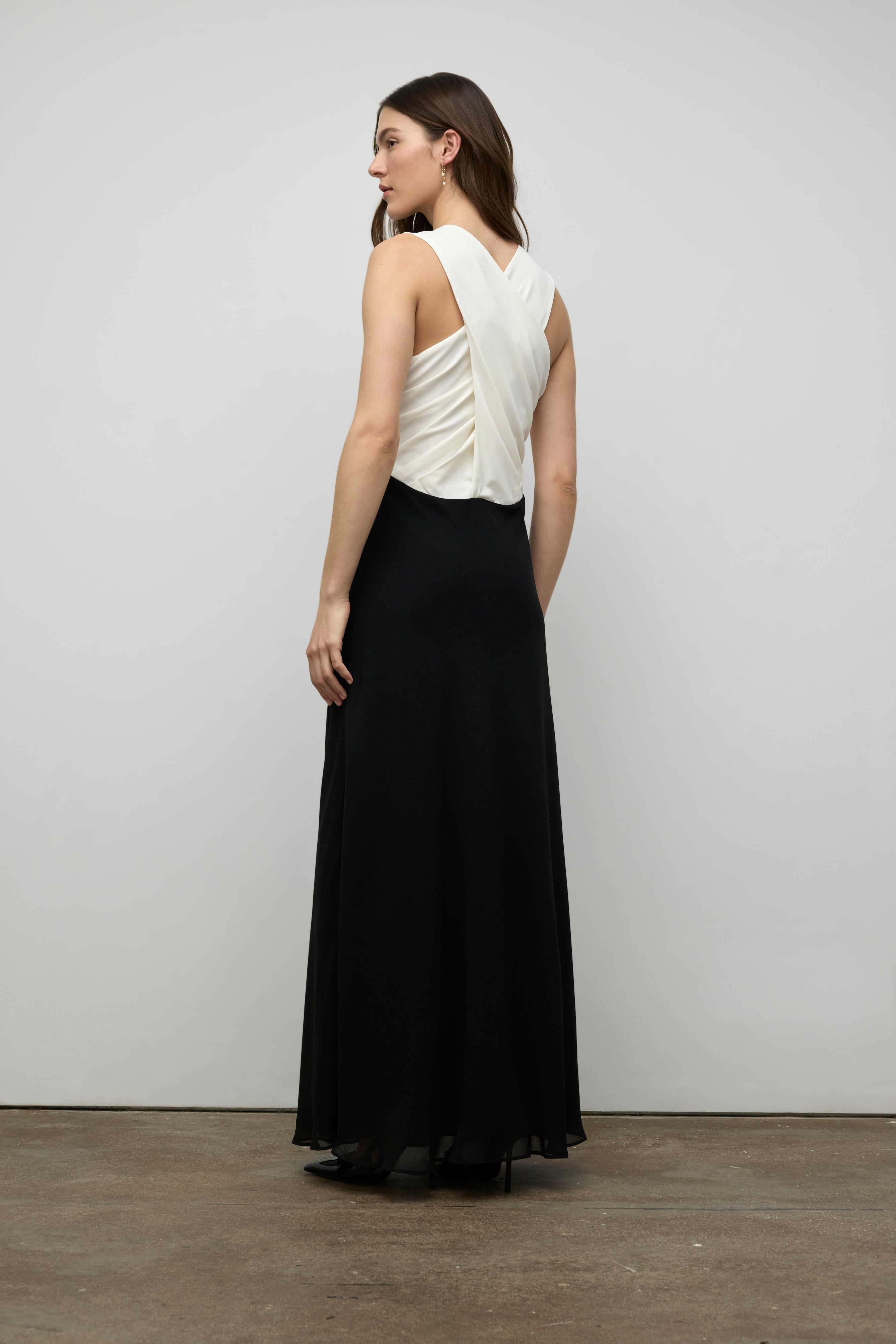 Araprell MAGNA seriesグラデーションブラック Maxi Draped Color Block Dress – Ballin's LTD