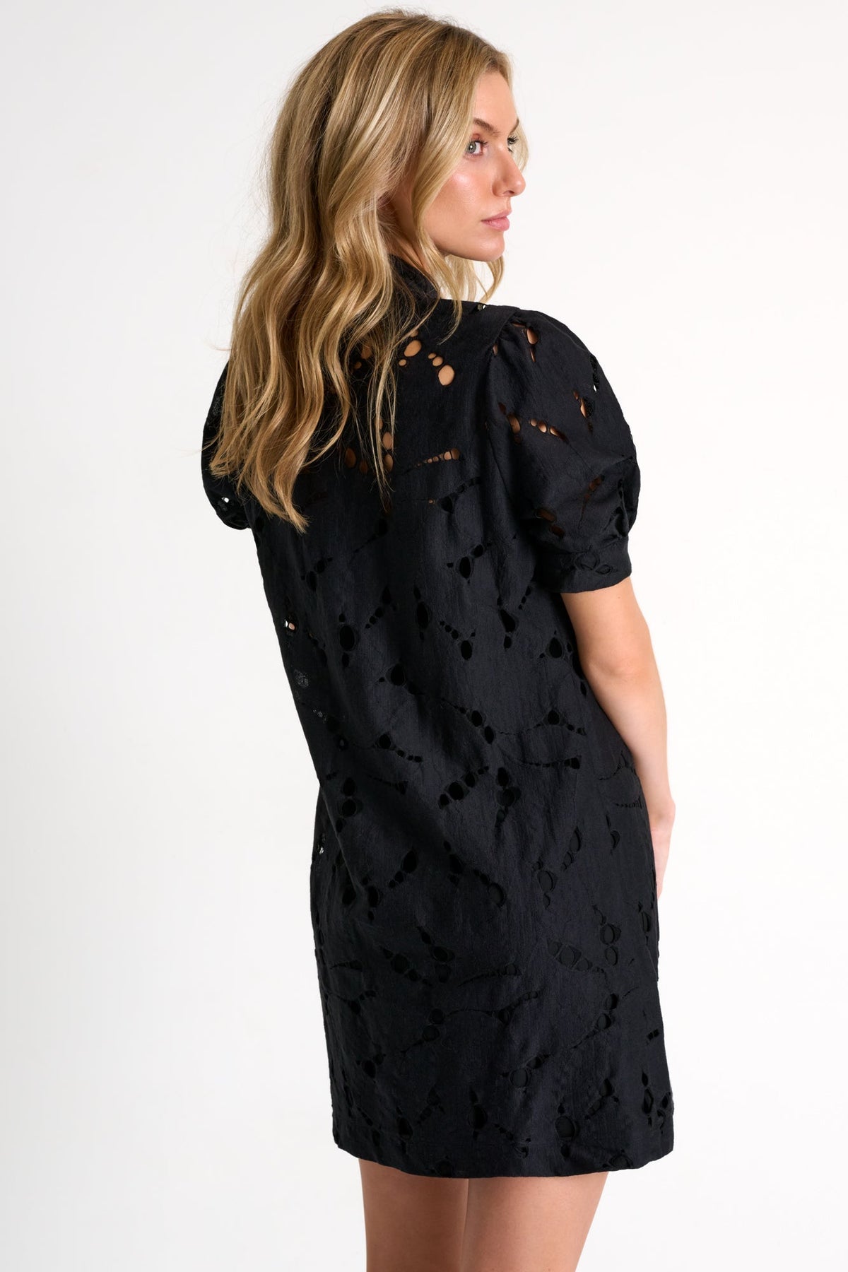 Modern Lace Puff Sleeves Dress 02 / 800 Black