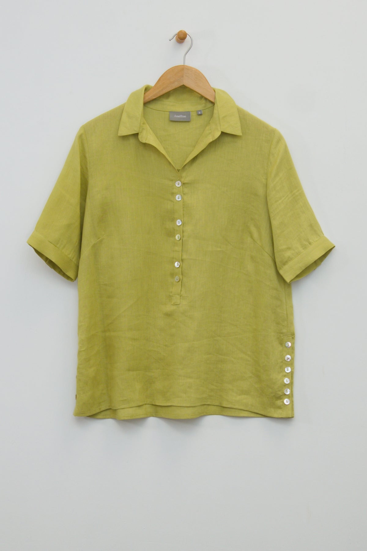 27" Wing Collar Shirt with Button Detail Amélline