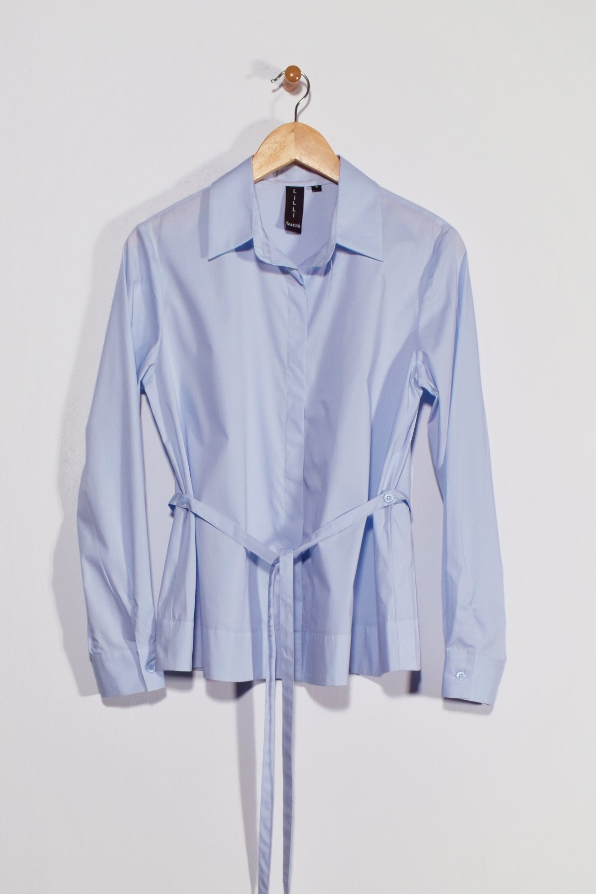 Belted Wing Collar Classic Shirt Lilli Sucré