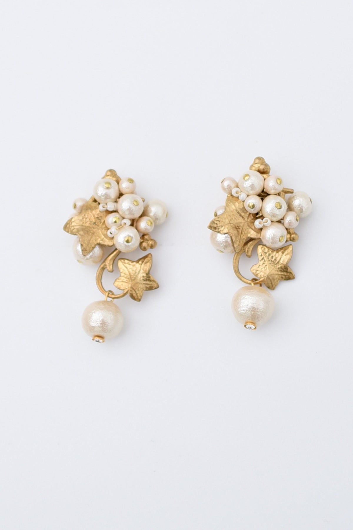 Yama Budou Leaf Earrings