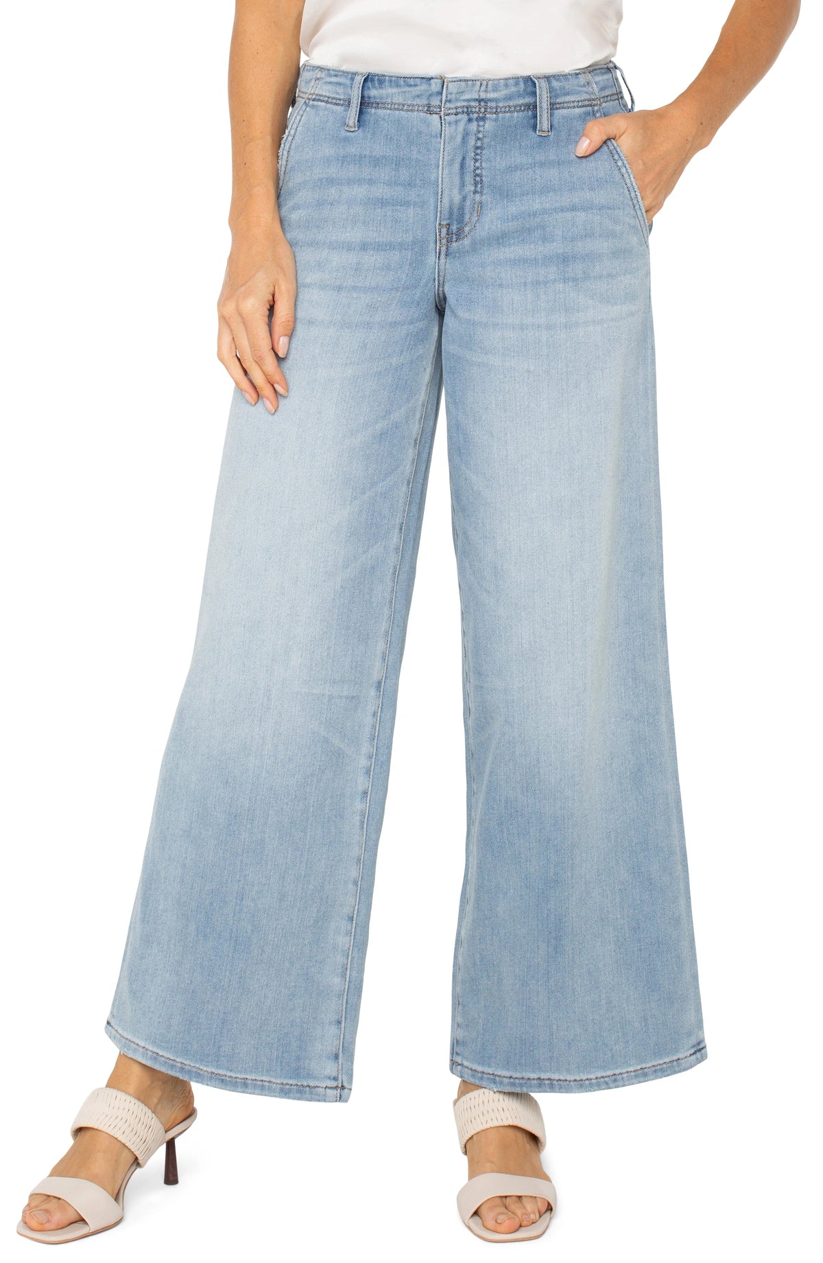 Weekender Wide Leg 30"