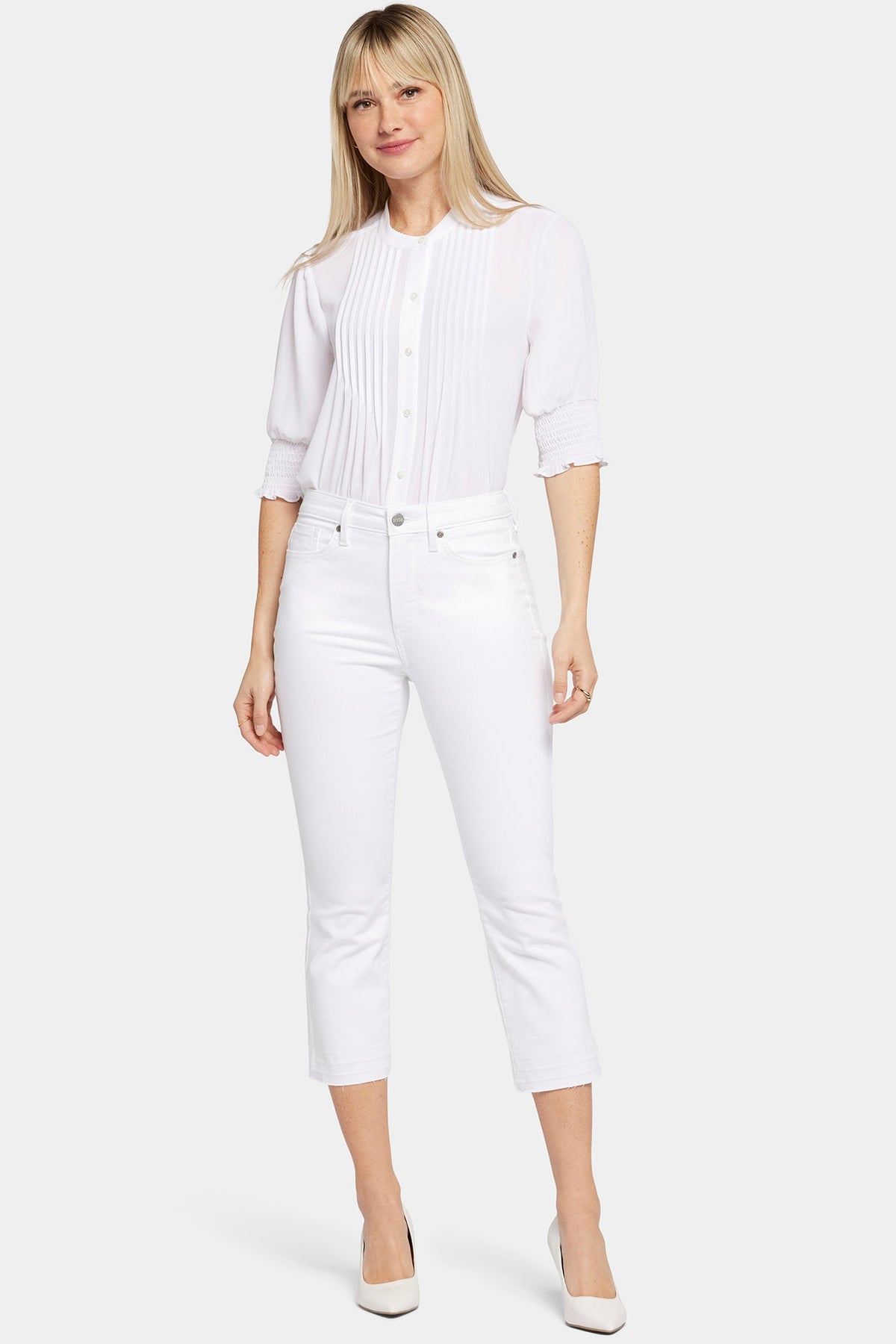 Chloe Capri Jeans With High Rise And Released Hems