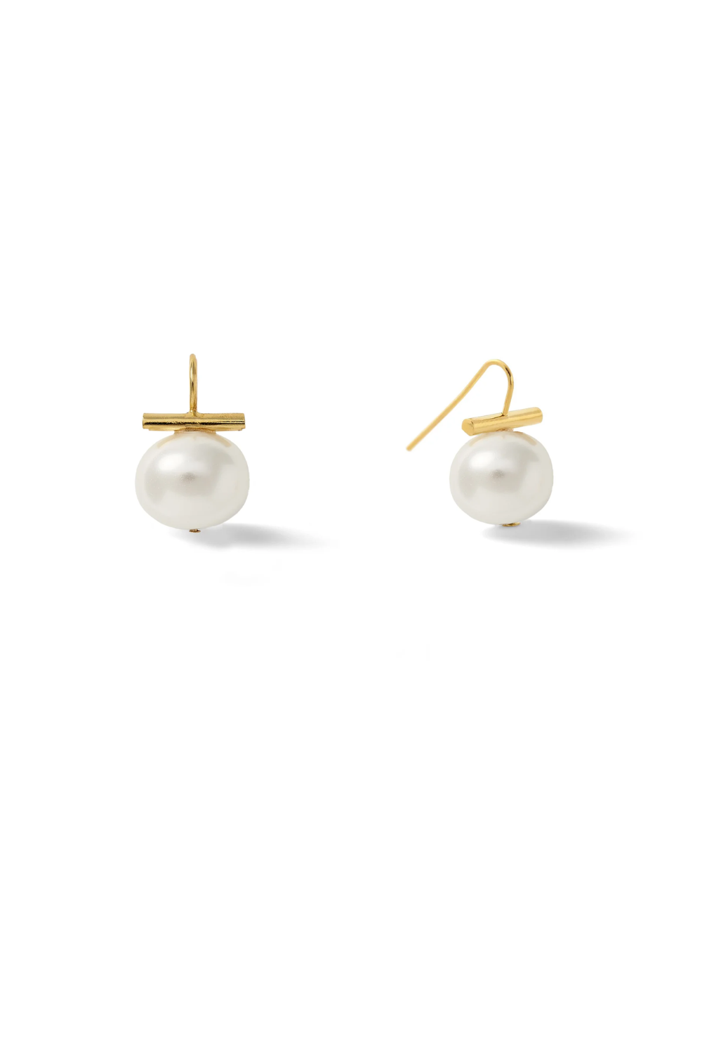 Oval Mother of Pearl Earring