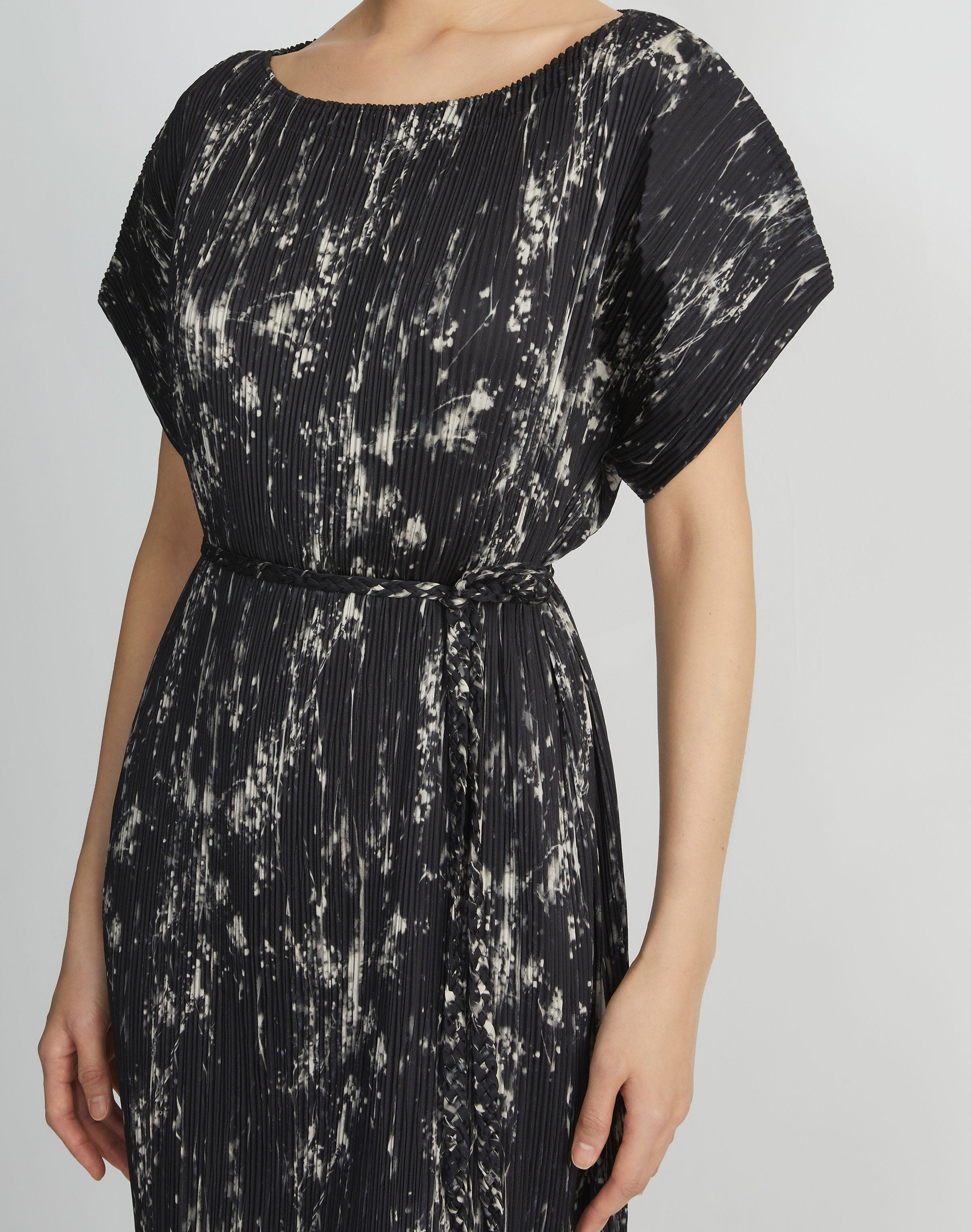 Shadow Print Recycled Satin Plissé Dolman Dress – Ballin's LTD