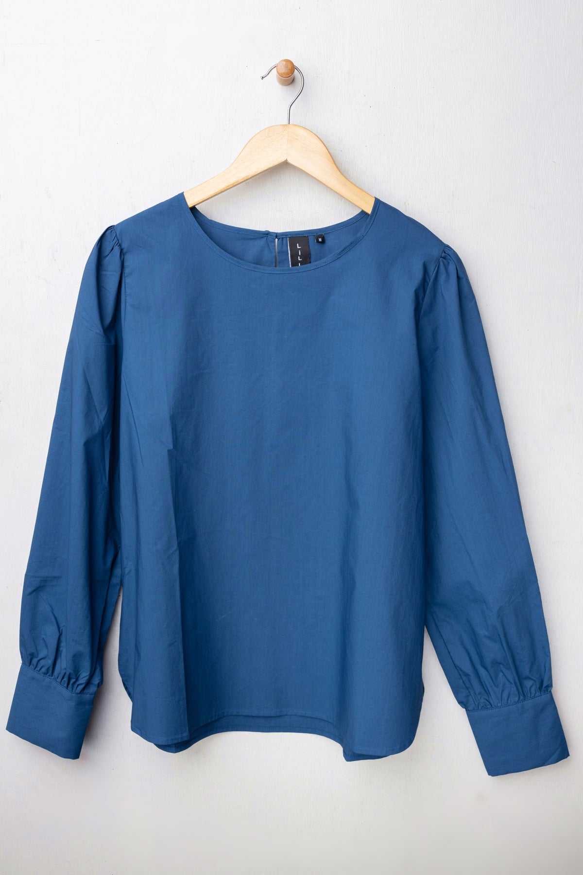24" Round Neck Blouse with Rushed Shoulders Lilli Sucré