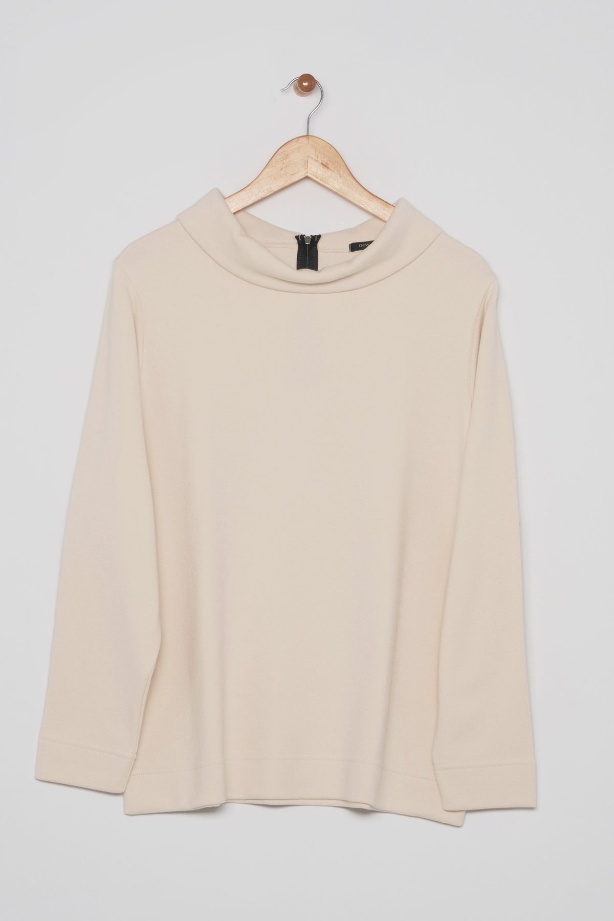 25" Hepburn Collar Top New Orleans Knitwear